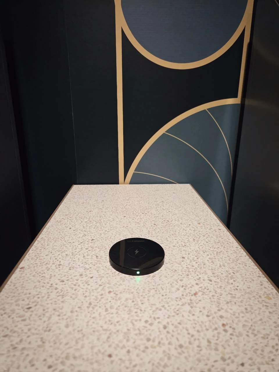 Wireless charging at Lions at Springwood, photo 7 of 9