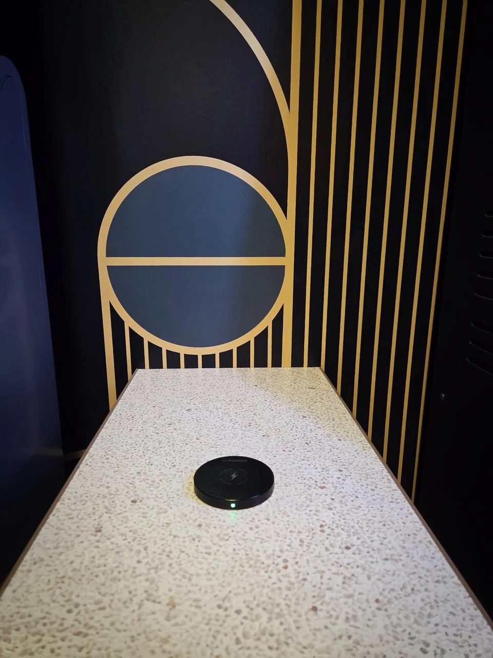 Wireless charging at Lions at Springwood, photo 1 of 9